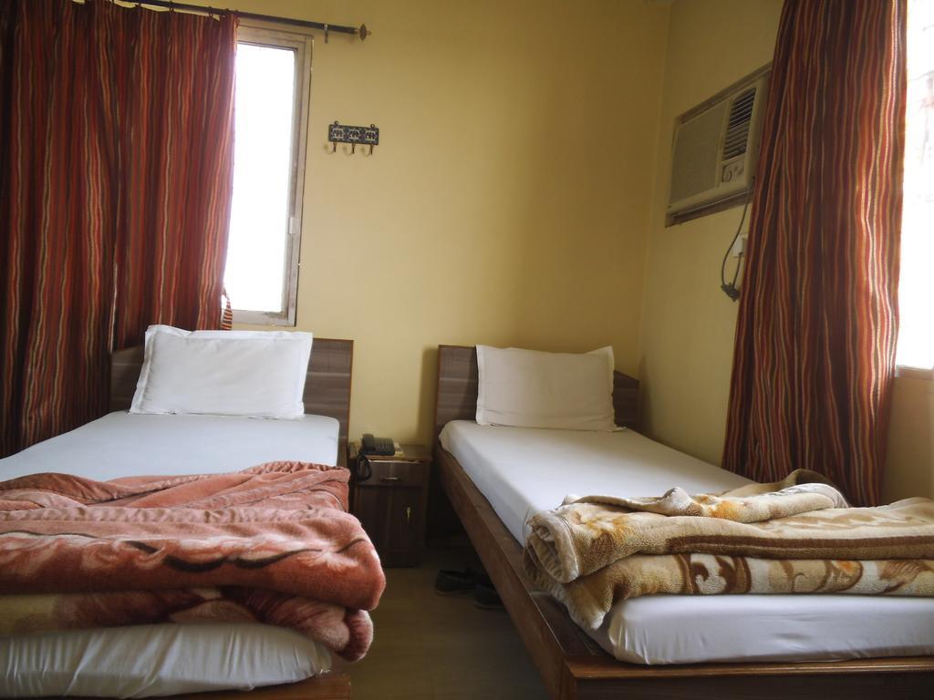 Hotel City Centre Agartala Pokoj fotografie