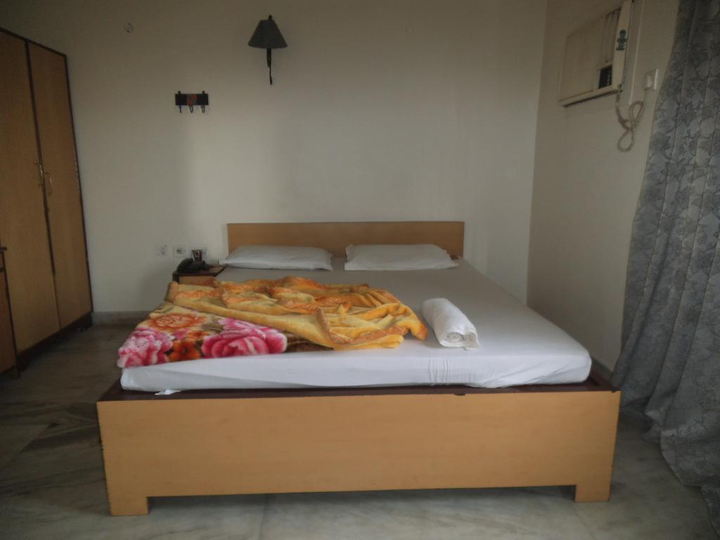 Hotel City Centre Agartala Pokoj fotografie